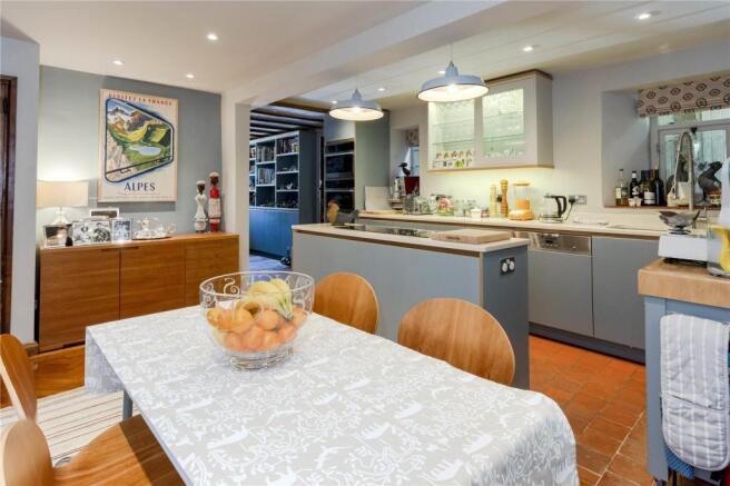 Kitchen/Breakfast