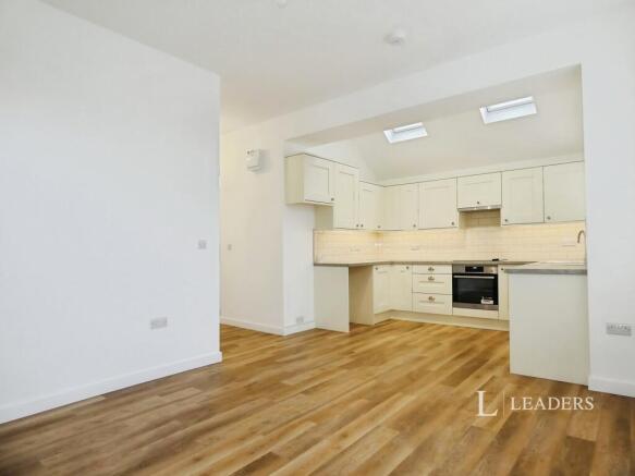 Lounge-Kitchen