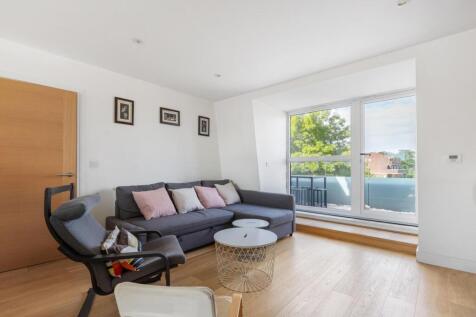 Gideon Road,
The Shaftesbury Estate, SW11