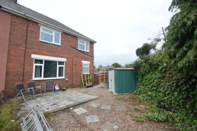 22 Southfield Road, Knottingley (5)garden