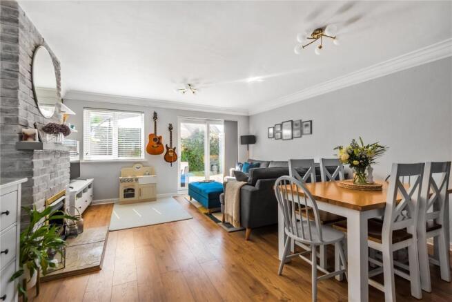 Sitting/Dining Room