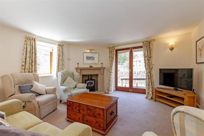 Reception Room-2.jpg