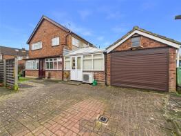 2, Compton Walk, Laindon, Basildon SS15 6BL