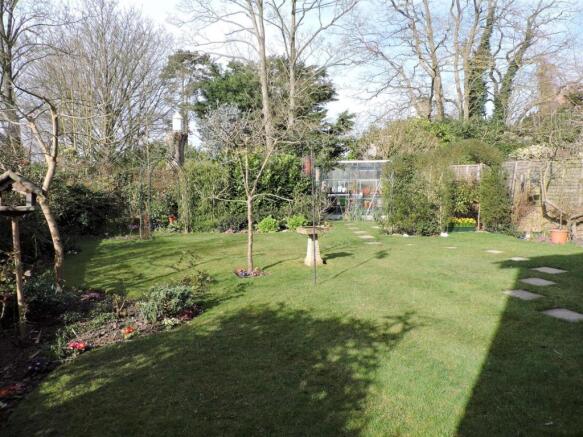 5 St Peters Close, C