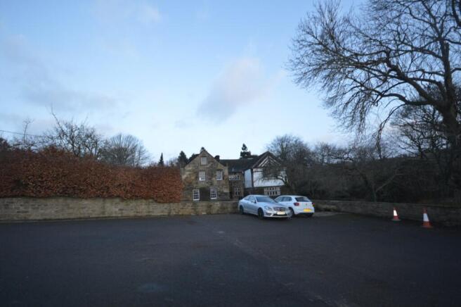 5 bed House to rent Image 6