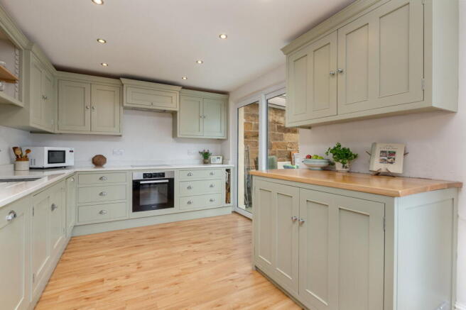 3 bed Terraced for sale Image 7
