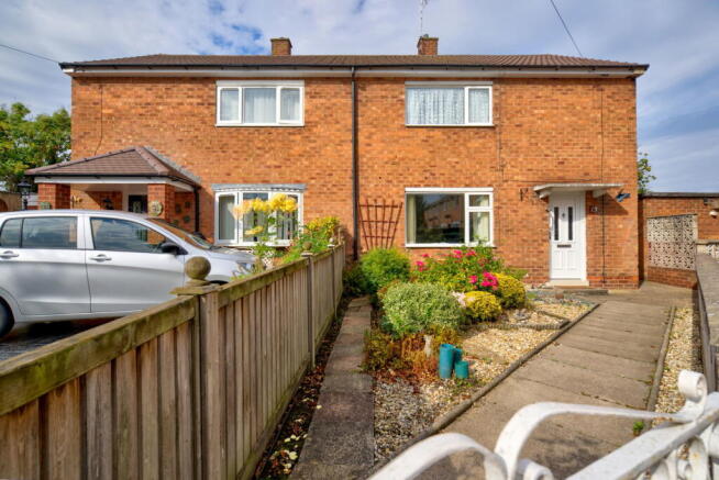 3-bed semi-detached on 13 Park Avenue, Saughall, Chester CH1 6DY, £155,000