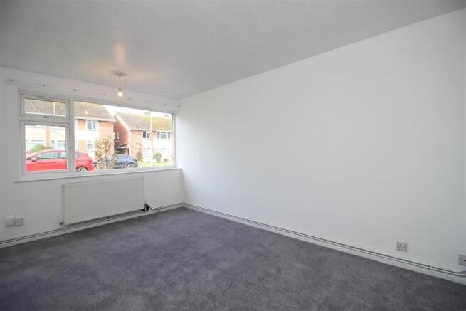 Bedroom 1.jpg