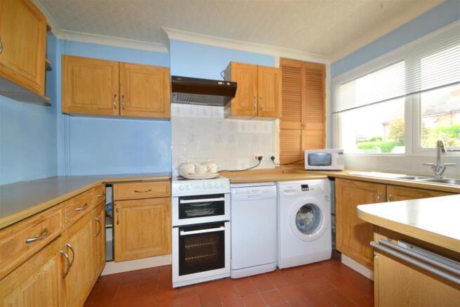 kitchen2.jpg