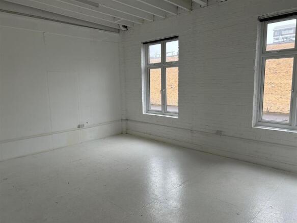 1b_DarnleyRd_UNIT20 (2).jpeg