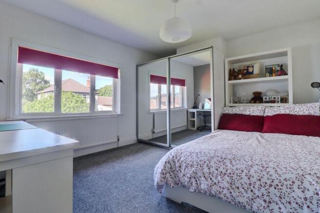 Bedroom 2 (Double)