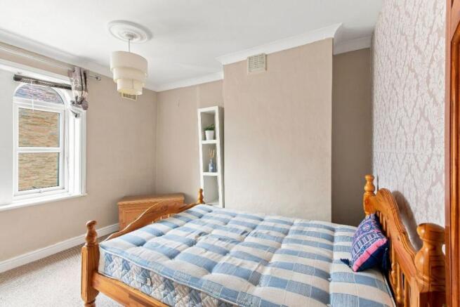 1 bed Semi-Detached for sale Image 12
