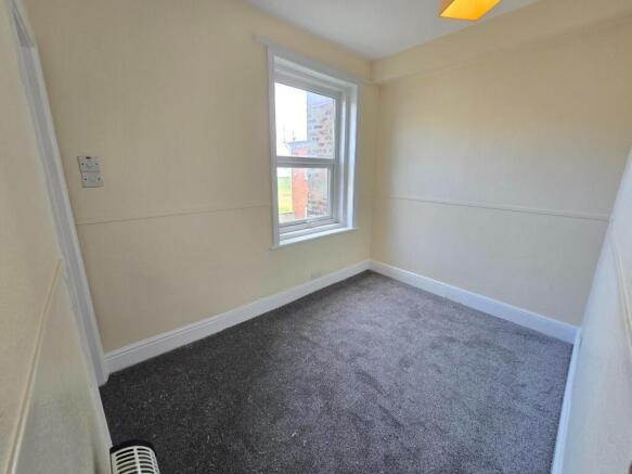 1 bed Flat to rent Image 6