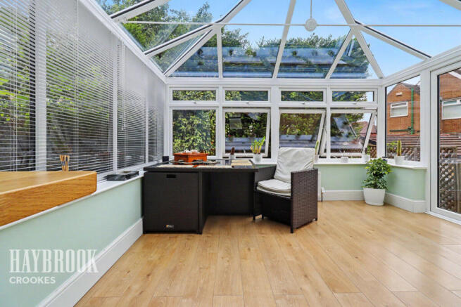 3 bed Semi-Detached for sale Image 4