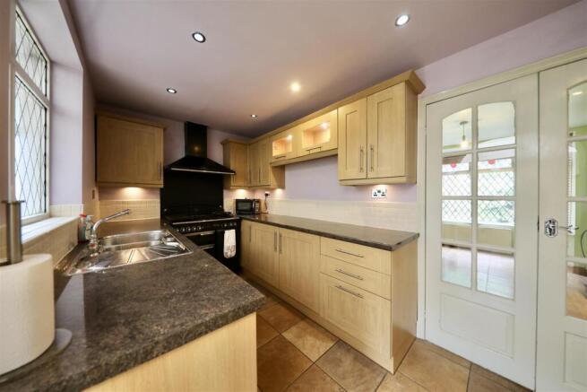 2 bed Semi-Detached for sale Image 3