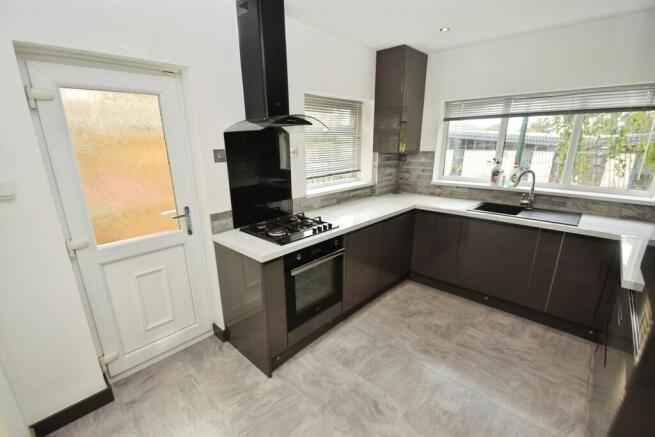 3 bed Terraced for sale Image 4