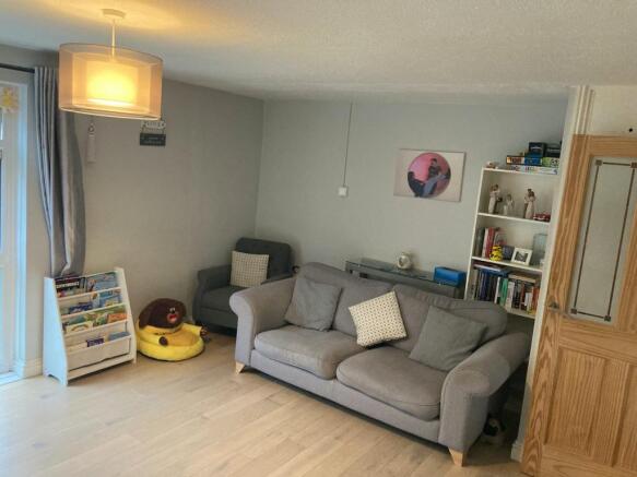 Photo 9