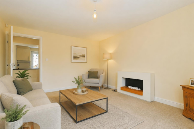 2 bed House for sale Image 4