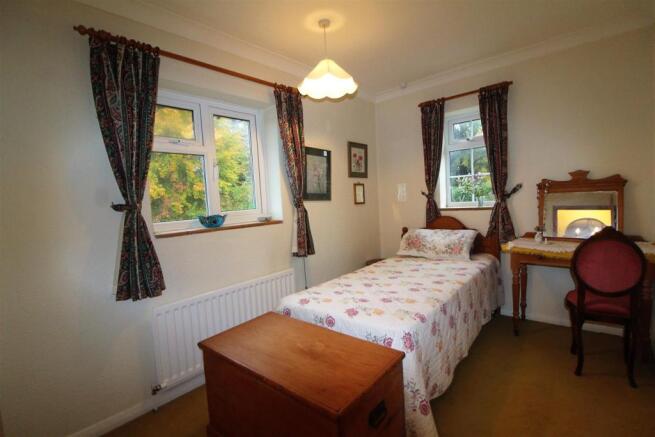 Bedroom 4.JPG