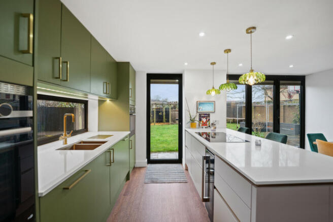 Kitchen/Breakfast Room