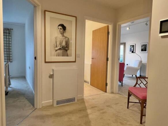 2 bed Apartment for sale Image 9