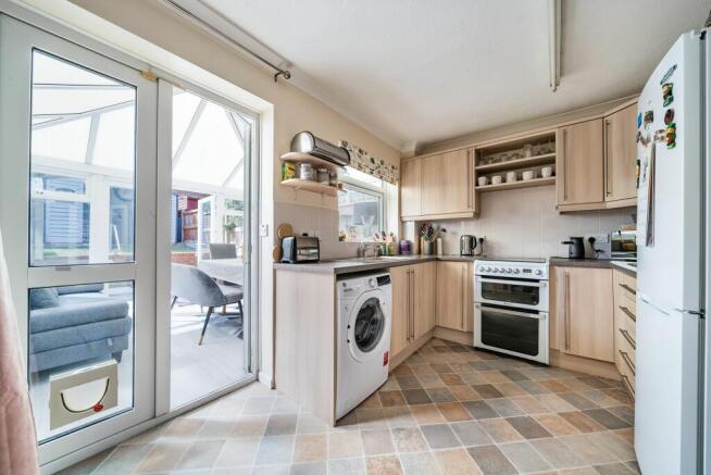 Kitchen (2)
