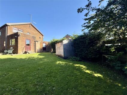 Elmwood Drive, Royton, Oldham, Greater Manchester, OL2