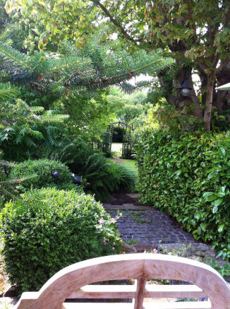 Photo 27