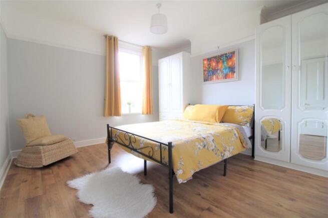 Bedroom 1.jpg