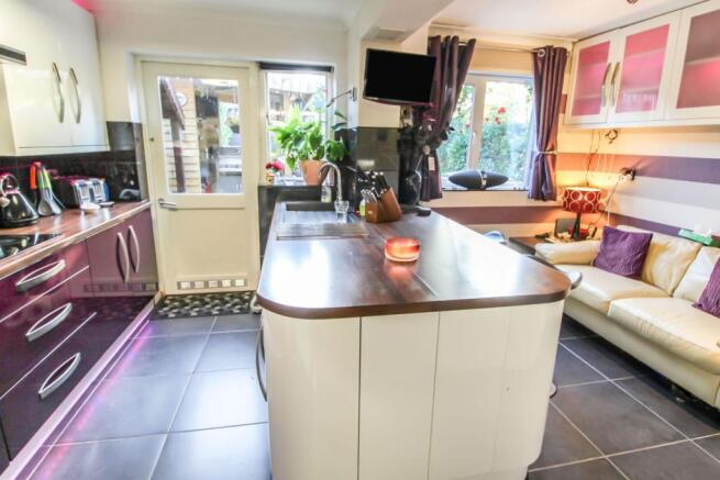Kitchen/Breakfast