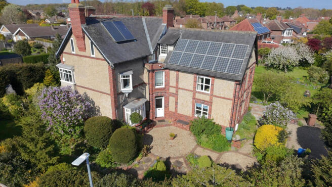 7 Bedroom Detached House- For Sale