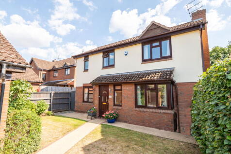 Briar Walk, Prestbury, Cheltenham, GL52 5LS