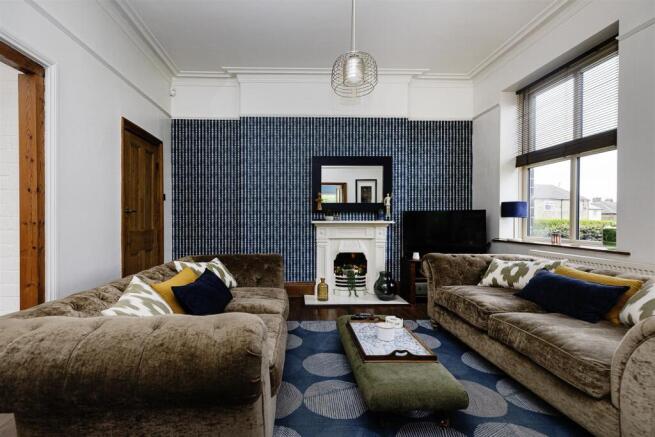 4 bed Detached for sale Image 10