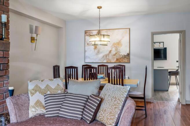 4 bed Mews for sale Image 11