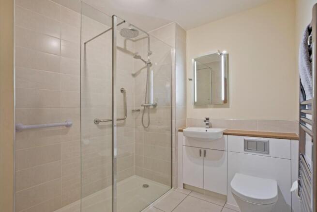 2 bed Retirement Property for sale Image 8