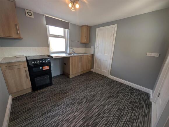1 bed Apartment to rent Image 2