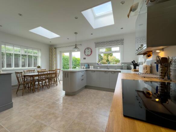 Kitchen/Breakfast