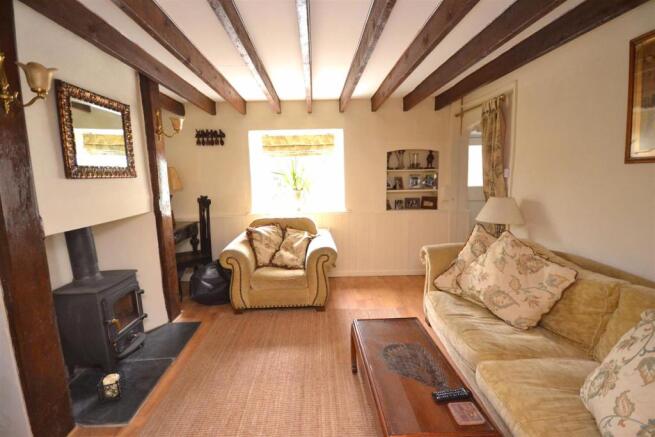 Sitting Room 1 (3).jpg
