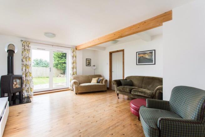 SITTING ROOM:
