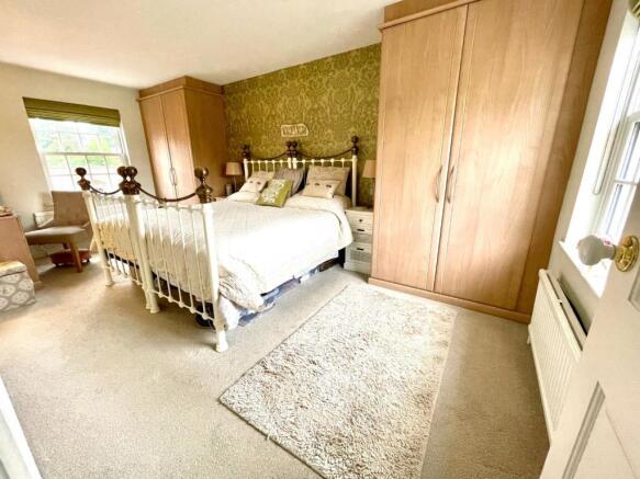 Bed 1.jpg