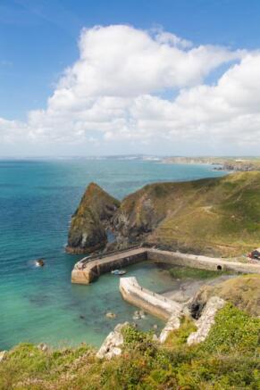 Mullion Cove