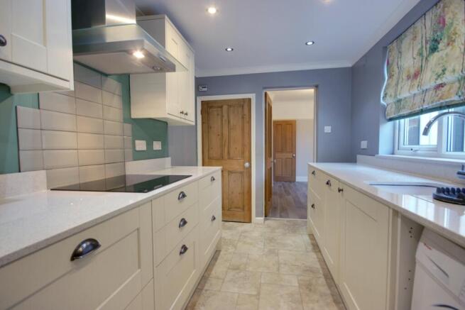 2 bed Terraced for sale Image 7