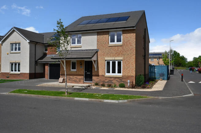 4-bed detached on Doulton Road, Paisley, £300,000