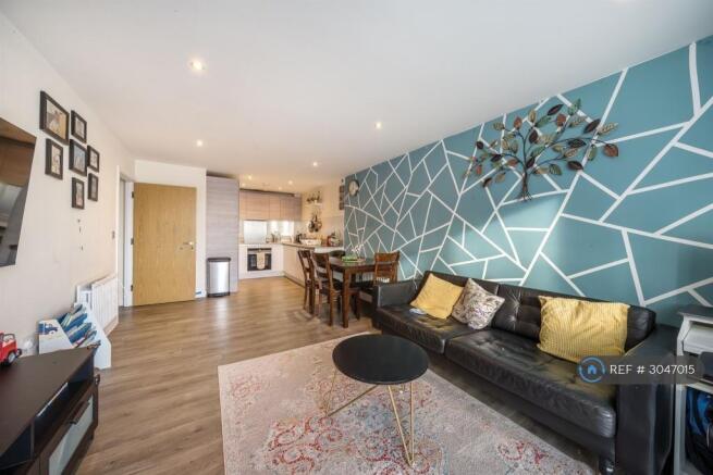 Living Room Pic 1