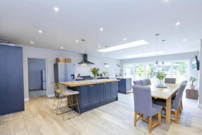 Kitchen/Dining Room