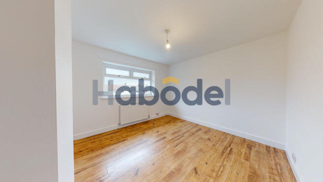 3 bed Terraced to rent Image 4