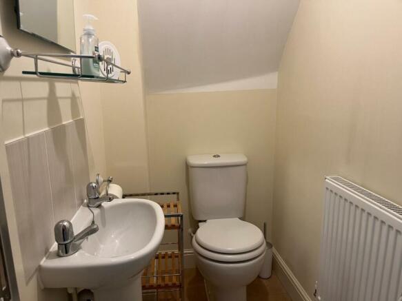 Downstairs Cloakroom.jpg