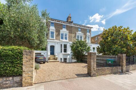 St. Margarets Road, Twickenham, TW1
