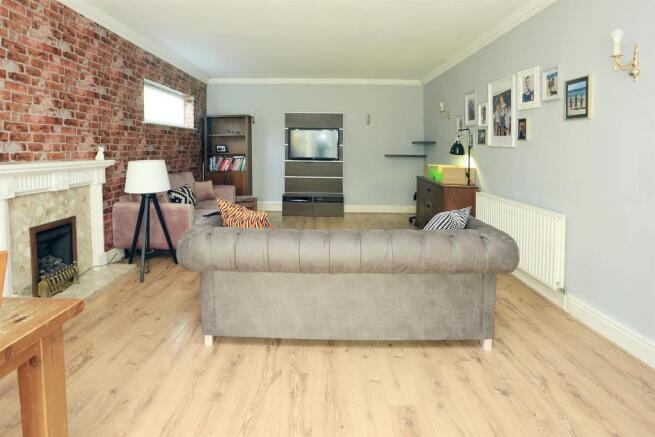 ANNEXE LIVING ROOM