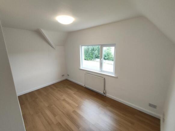 3 bed Semi-Detached for sale Image 11